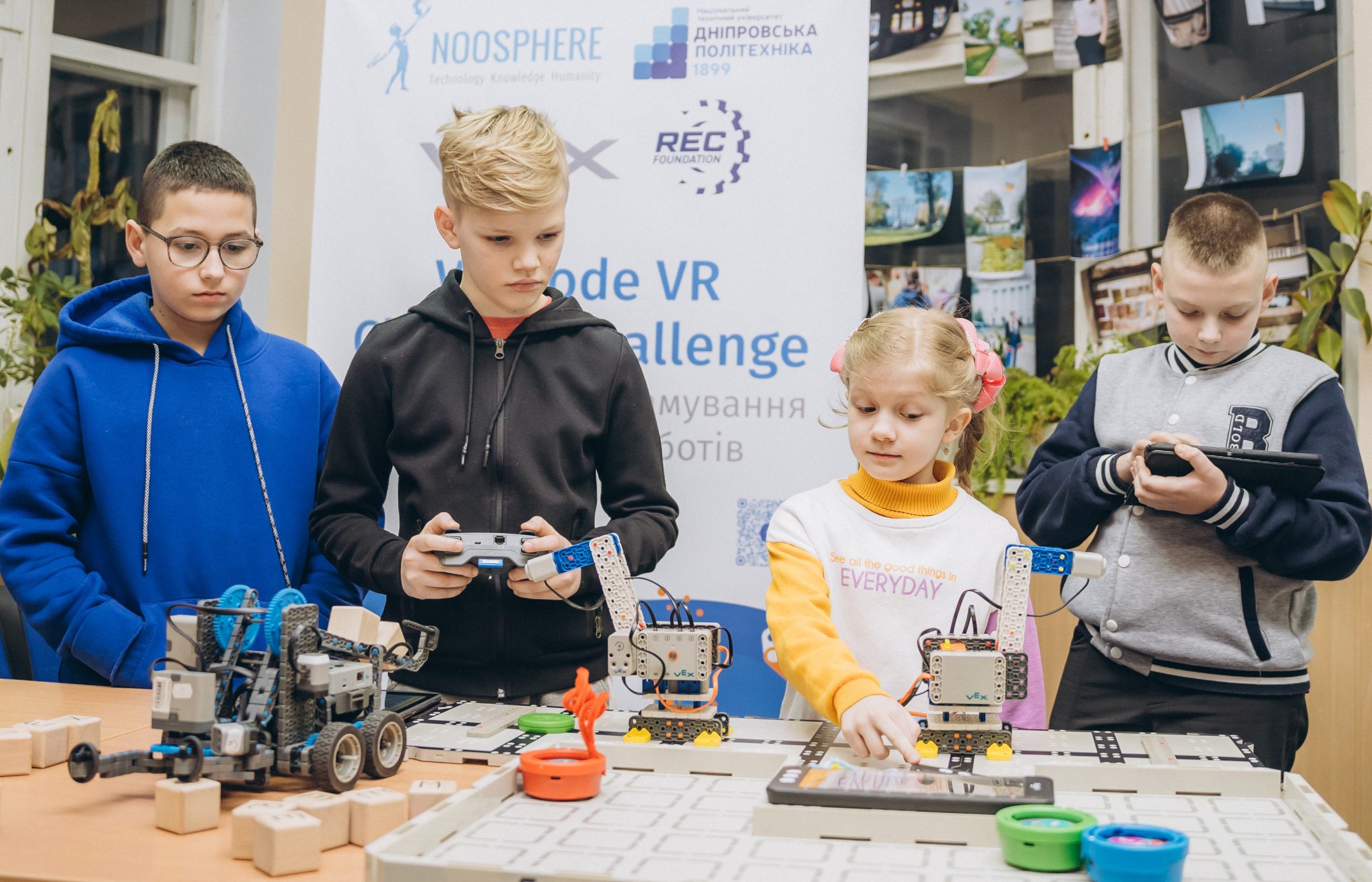 Participants of VEXcode VR Cleanup Challenge
